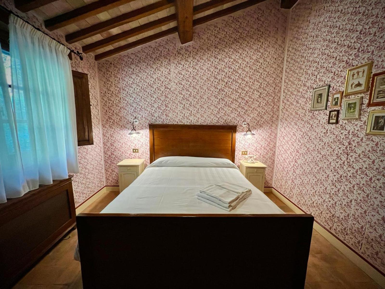 Villa Le Mandrie Di San Paolo à Assise Extérieur photo